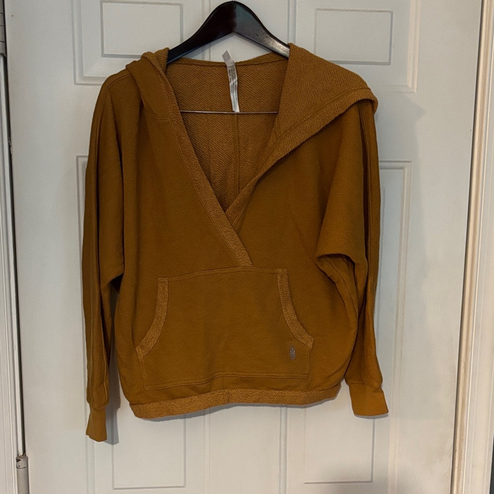 Free People pull over